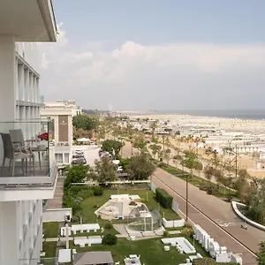 Caesar 3*, Rimini Italia