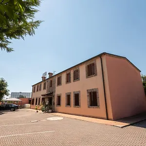 2* Hotel Le Corti