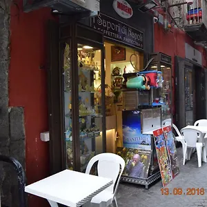 Domus San Biagio 14 2*, Napoli Italia